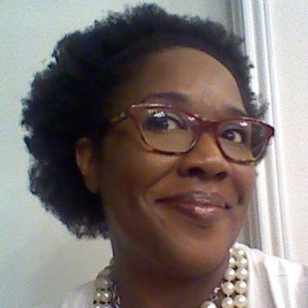 Meet your Posher, Zina